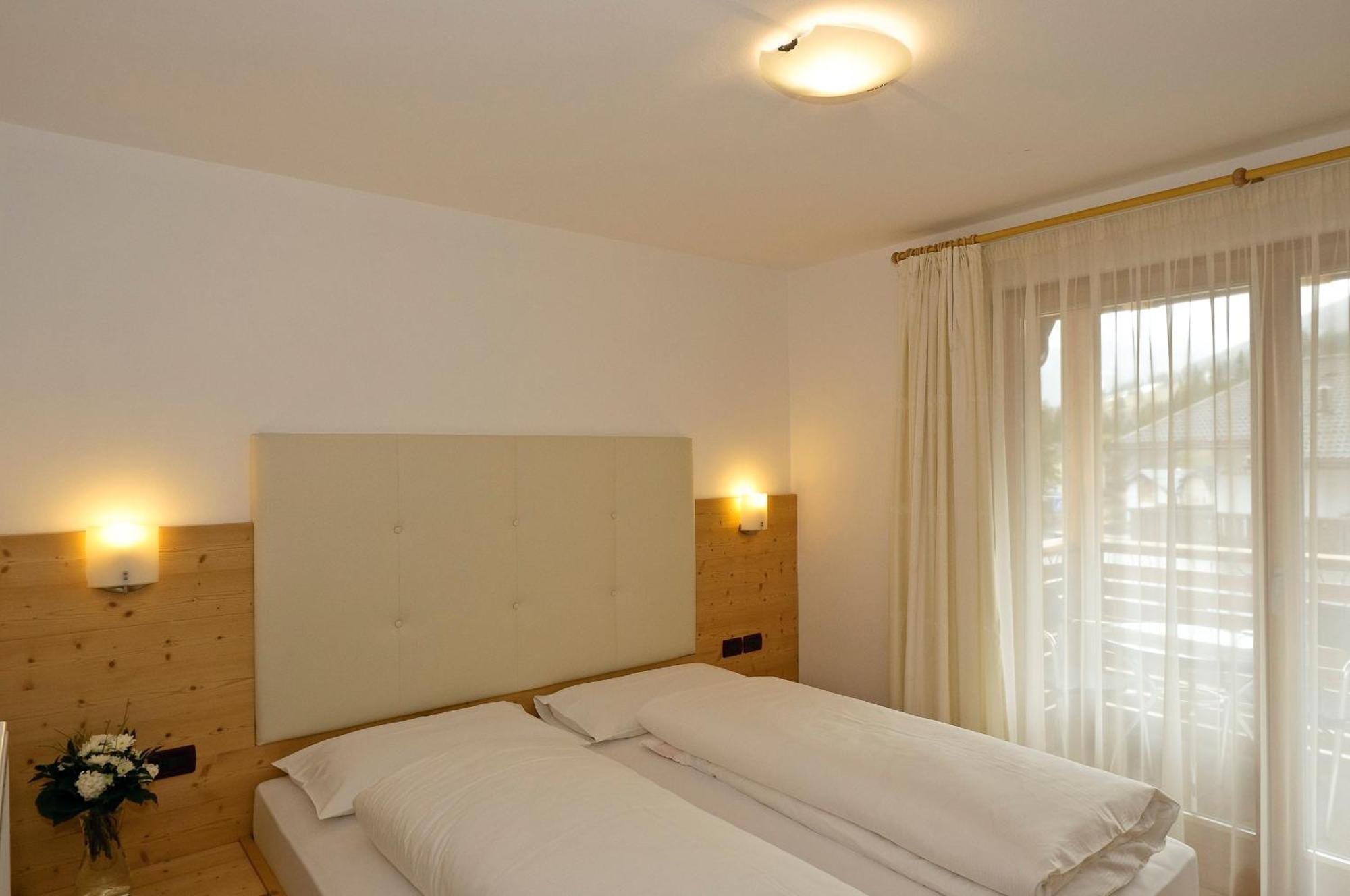 Residence Ciasa Mirasas 巴迪亚 客房 照片